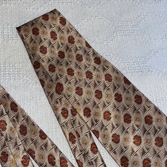 Harken Tie Men Regular Gold Pattern 100% Silk Dress - Picture 4 of 12